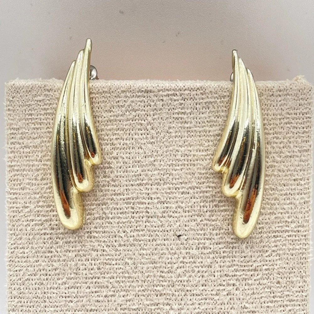 Vintage VTG Gold Tone Dangle Earrings Shiny Abstract Wing‎ Mid-Century Modern